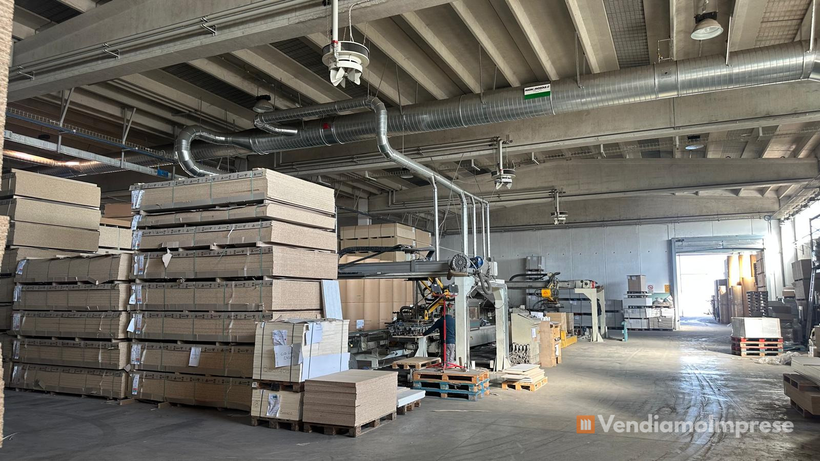 Hub logistico e industriale di 4.700 mq su 22.000 mq di area con possibilità di ampliamento - foto 6