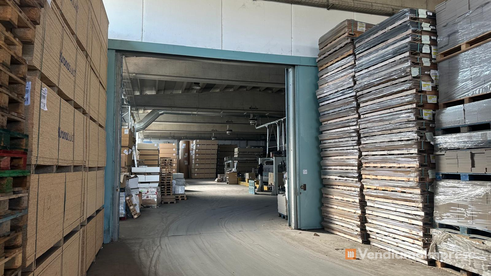 Hub logistico e industriale di 4.700 mq su 22.000 mq di area con possibilità di ampliamento - foto 5